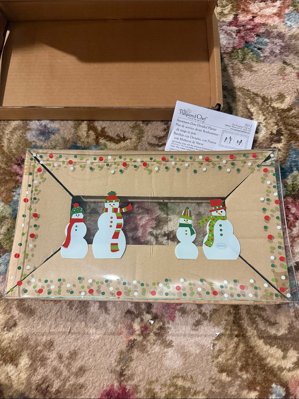 Pampered Chef Beige Holiday Snowman Serving Platter with Red and Green Accents